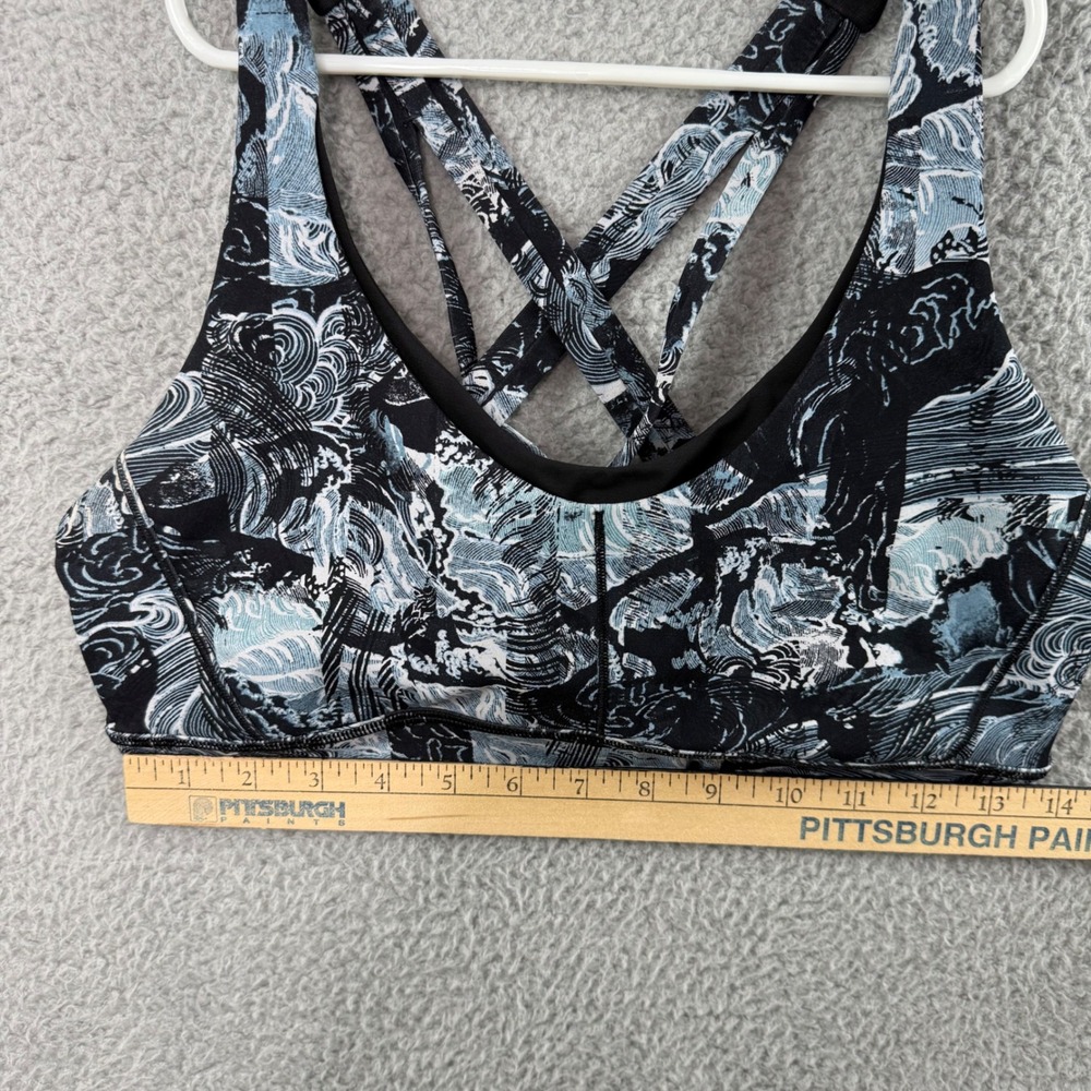 Lululemon Energy Bra Black Blue Wave Print Strappy Back Sports Bra Yoga Gym - Picture 5 of 6
